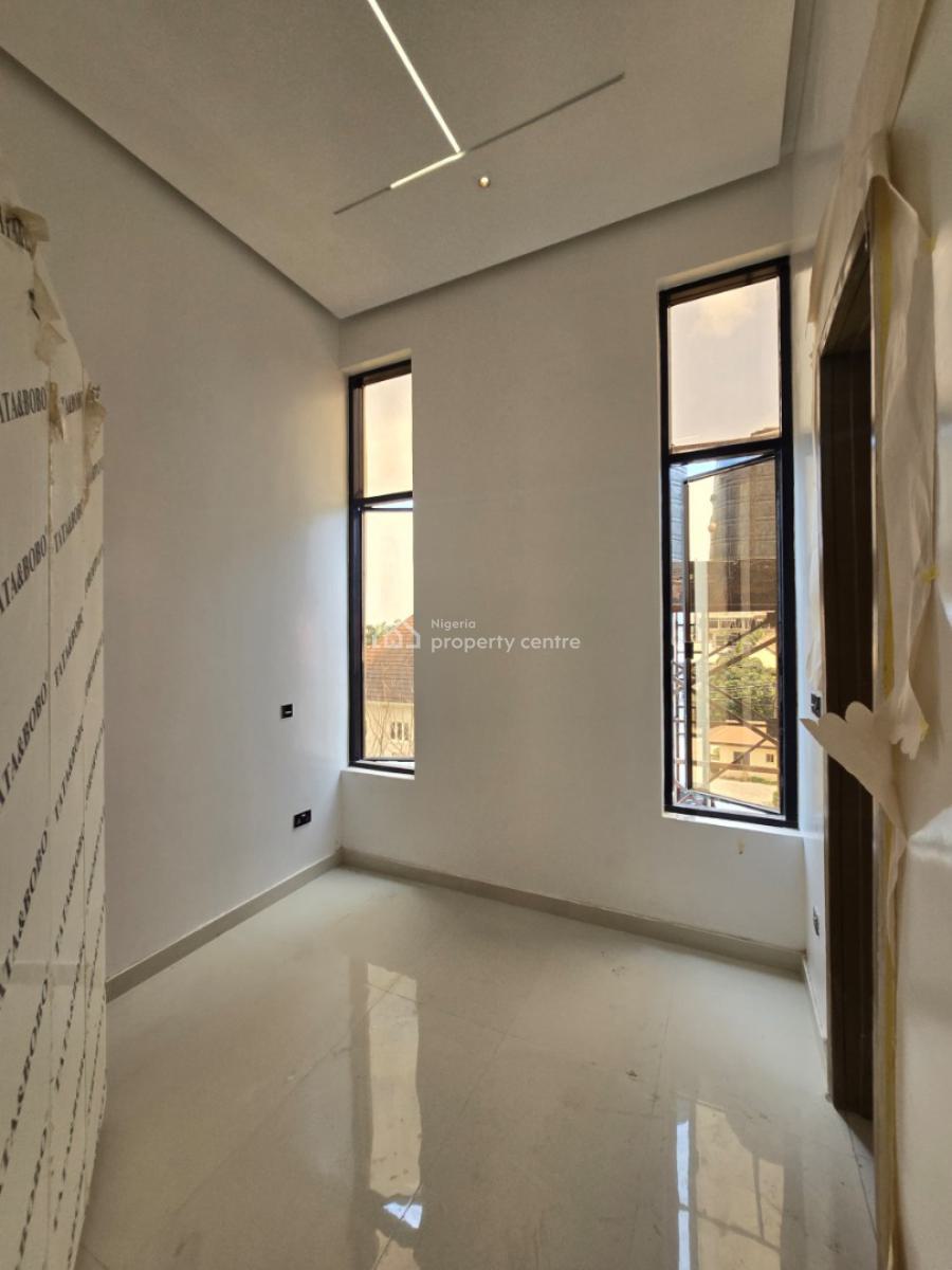 Exquisite Luxurious Serviced 3 Bedroom Flat with a Room Bq, Lekki Phase 1, Lekki, Lagos, Flat / Apartment for Sale