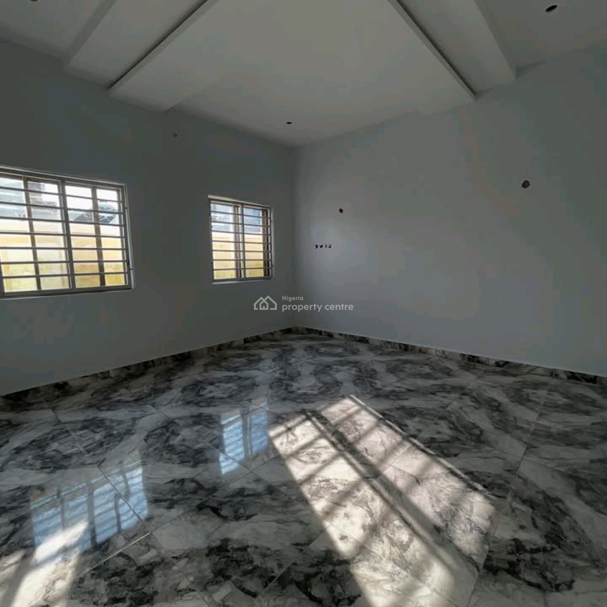 5 Bedroom Bungalow  5 Bedroom Bungalow  Price:320m Loc, Kaduna North, Kaduna, House for Sale