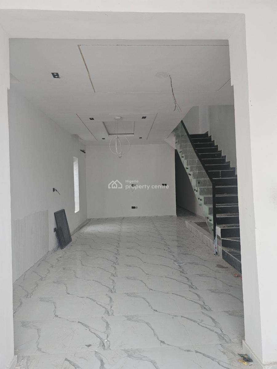 4 Bedrooms Semi Detached Duplex with Bq, Idado Estate Agungi Lekki, Lekki, Lagos, Semi-detached Duplex for Sale