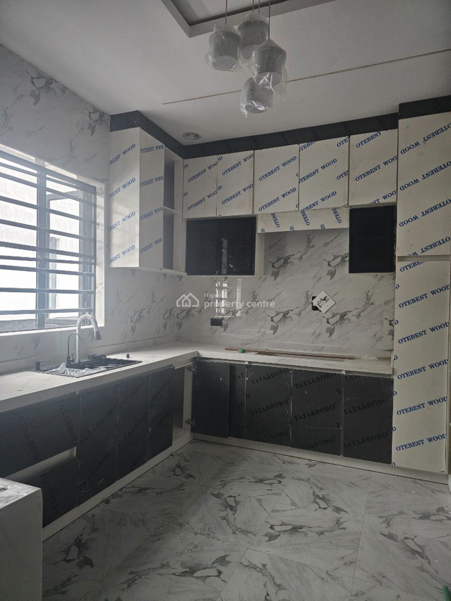 4 Bedrooms Semi Detached Duplex with Bq, Idado Estate Agungi Lekki, Lekki, Lagos, Semi-detached Duplex for Sale
