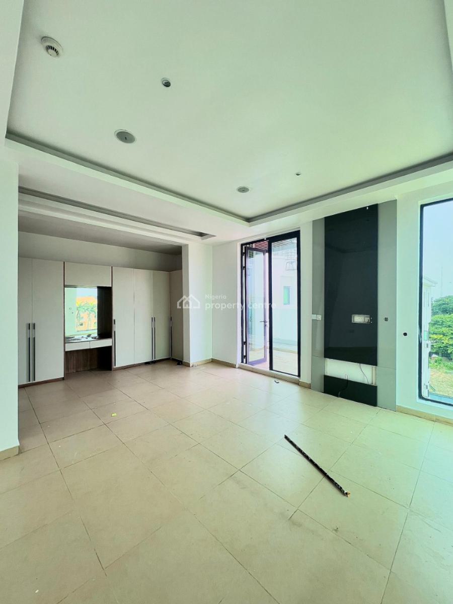 Spacious and Modern 4-bedroom Penthouse Maisonette with Premium Amenities, Old Ikoyi, Ikoyi, Lagos, House for Rent