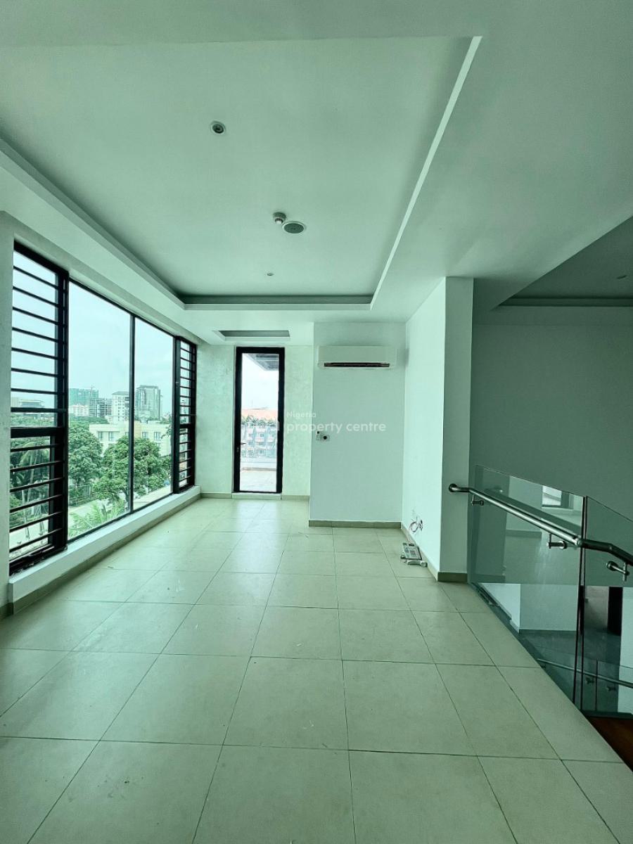 Spacious and Modern 4-bedroom Penthouse Maisonette with Premium Amenities, Old Ikoyi, Ikoyi, Lagos, House for Rent