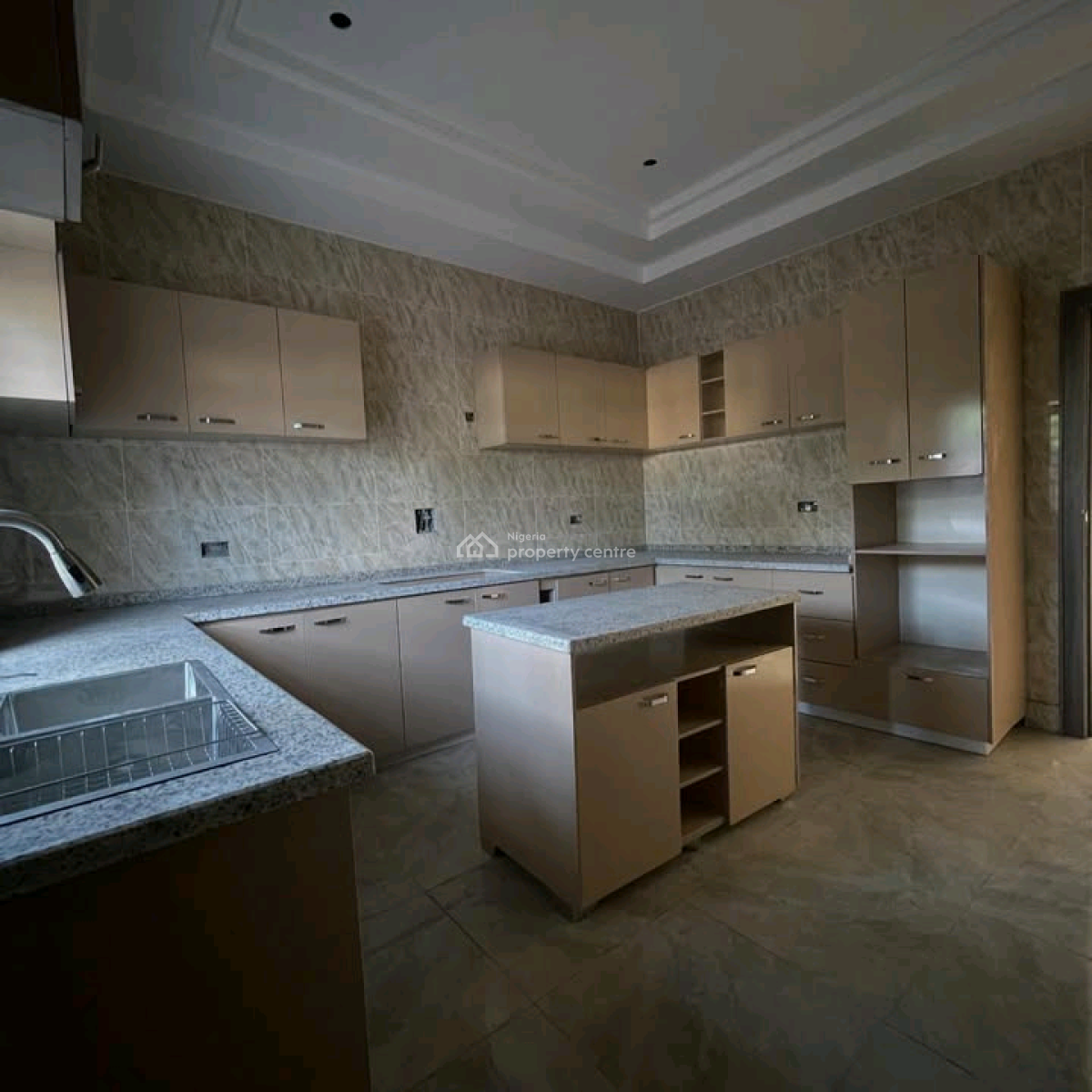 4 Bedroom Bungalow  Price:280m Location: Unguwan Rimi Gra 4 Be, Kaduna North, Kaduna, House for Sale