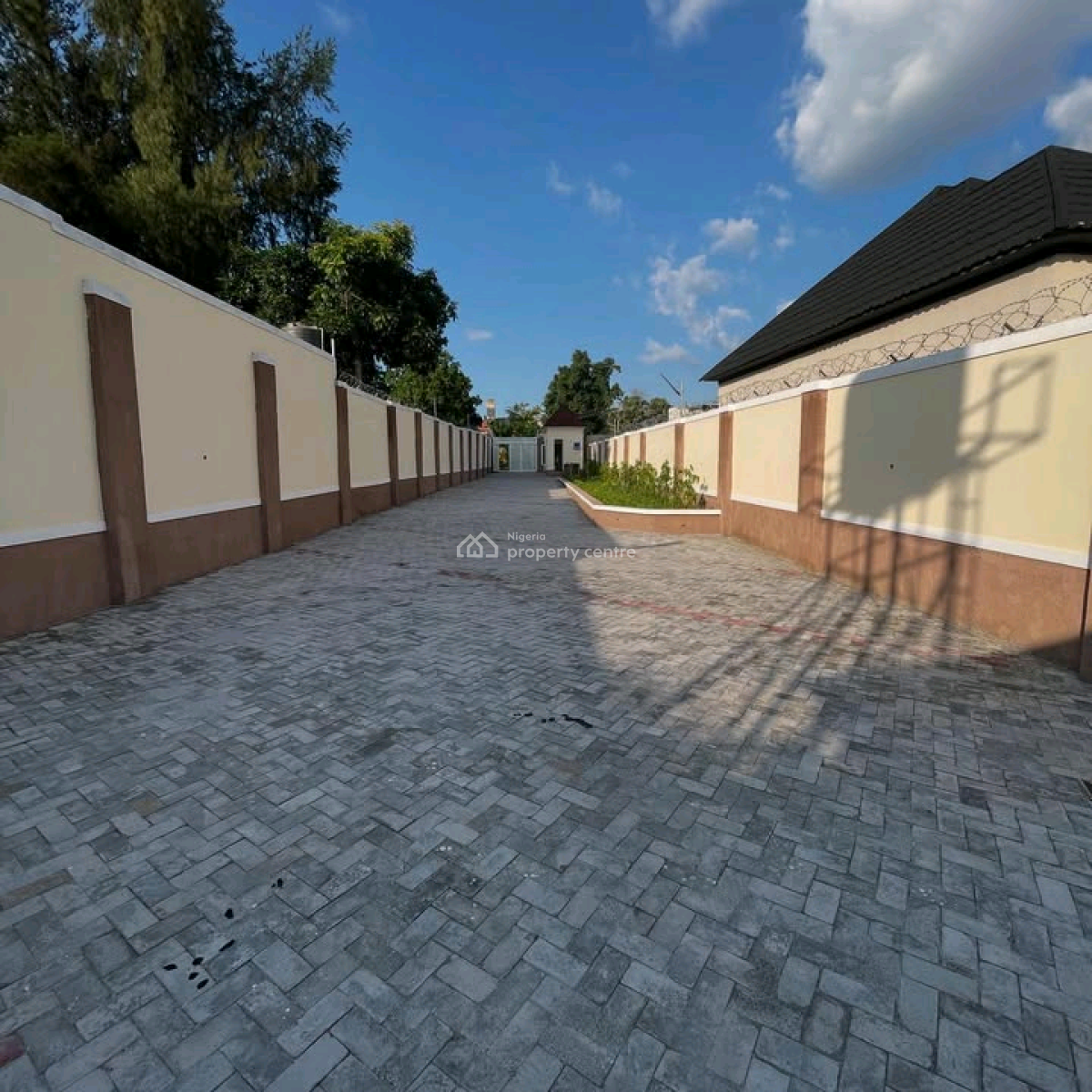 4 Bedroom Bungalow  Price:280m Location: Unguwan Rimi Gra 4 Be, Kaduna North, Kaduna, House for Sale