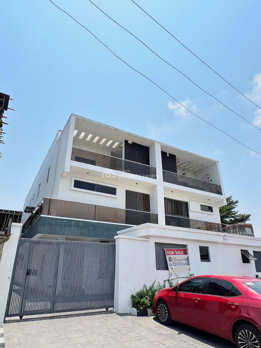 Spacious 5 Bedroom Semi-detached House with Bq., Lekki Phase 1, Lekki, Lagos, Detached Duplex for Sale