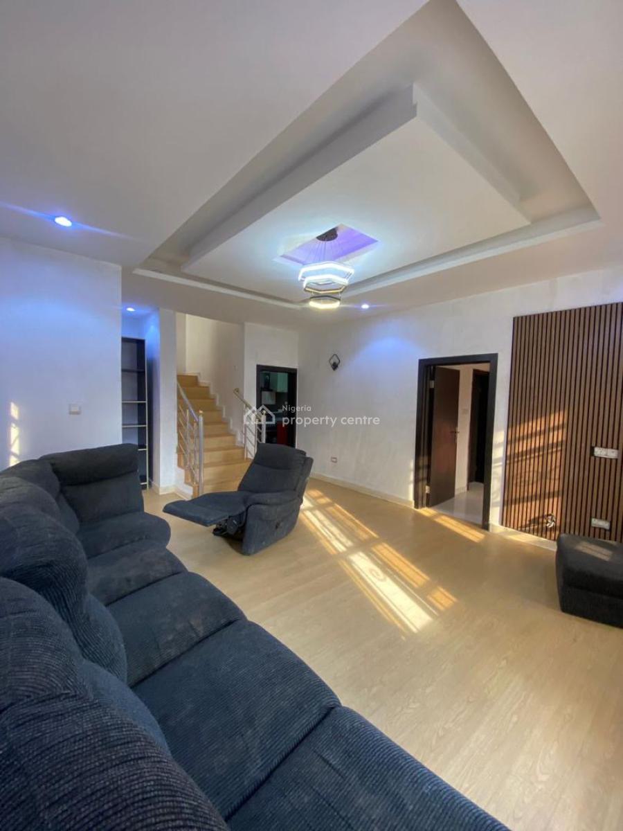Beautiful & Spacious 4 Bedroom Semi Detached Duplex Private Compound, Chevron, Lekki, Lagos, Semi-detached Duplex for Rent