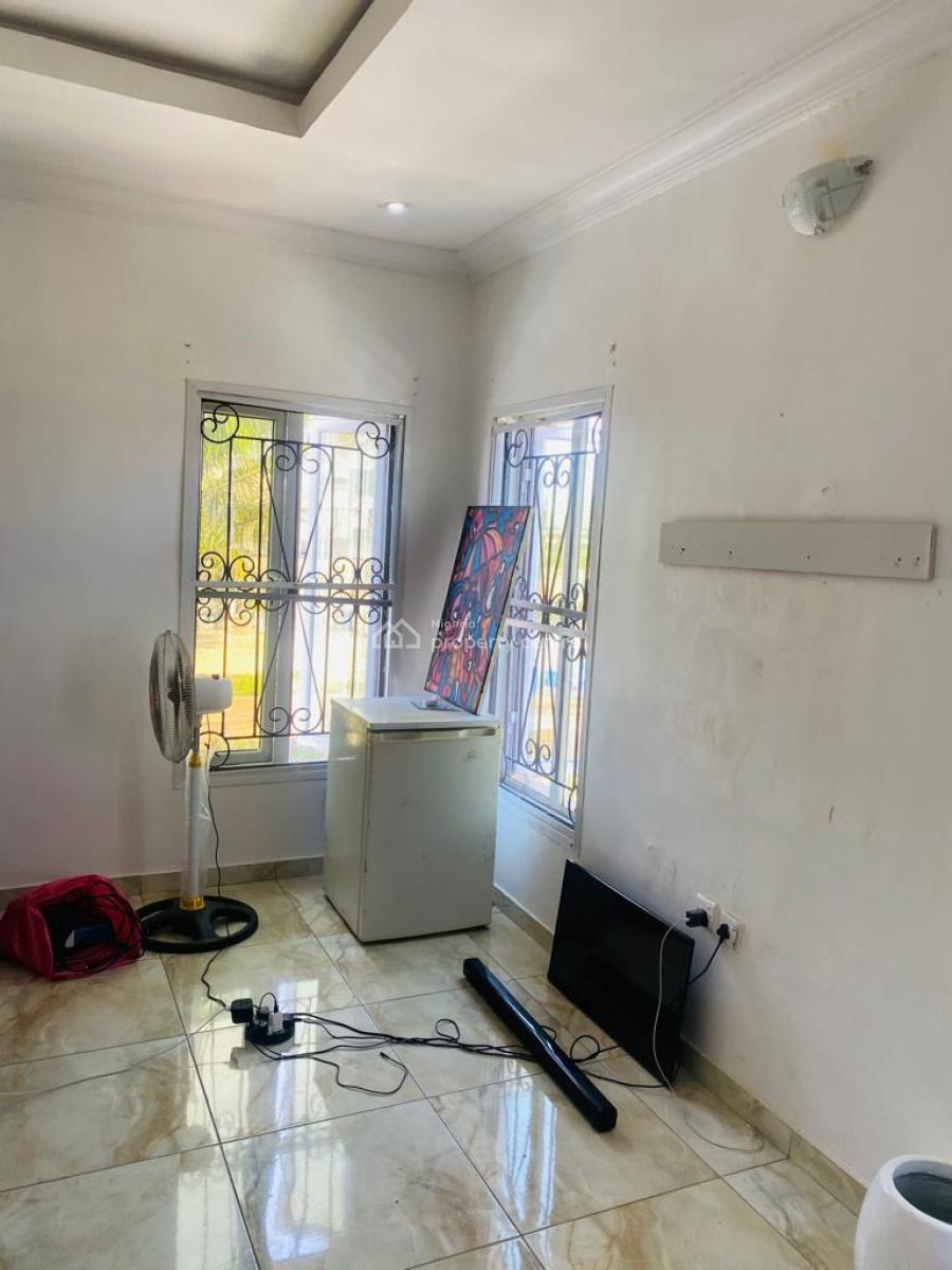 Luxury Spacious Master Bedroom, Lekki Scheme 2 Estate, Ajah, Lagos, Self Contain (single Rooms) for Rent