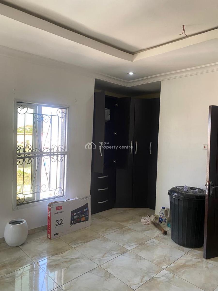 Luxury Spacious Master Bedroom, Lekki Scheme 2 Estate, Ajah, Lagos, Self Contain (single Rooms) for Rent