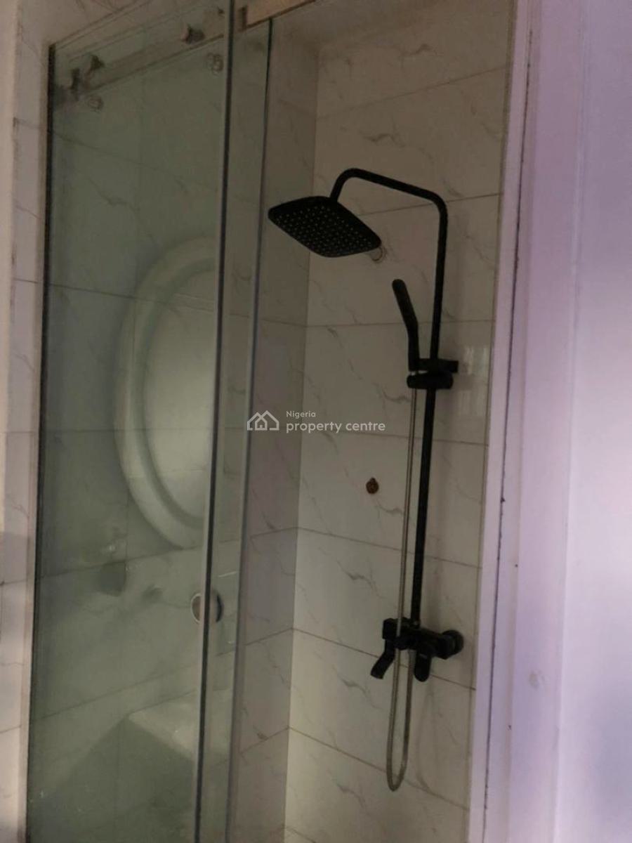 Luxury 3-bedroom Apartment, Gra Phase 2, Magodo, Lagos, Flat / Apartment for Rent