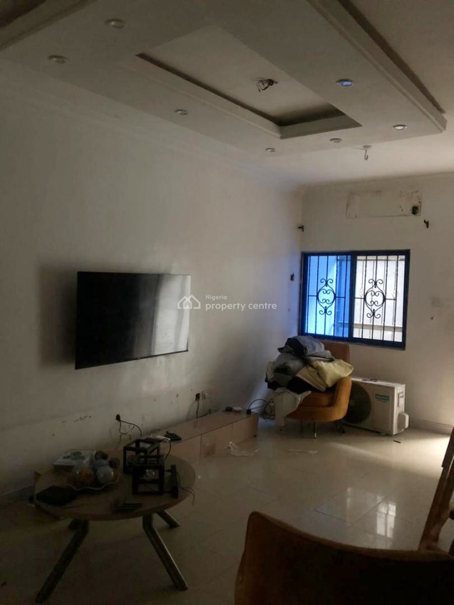 Luxury 3-bedroom Apartment, Gra Phase 2, Magodo, Lagos, Flat / Apartment for Rent