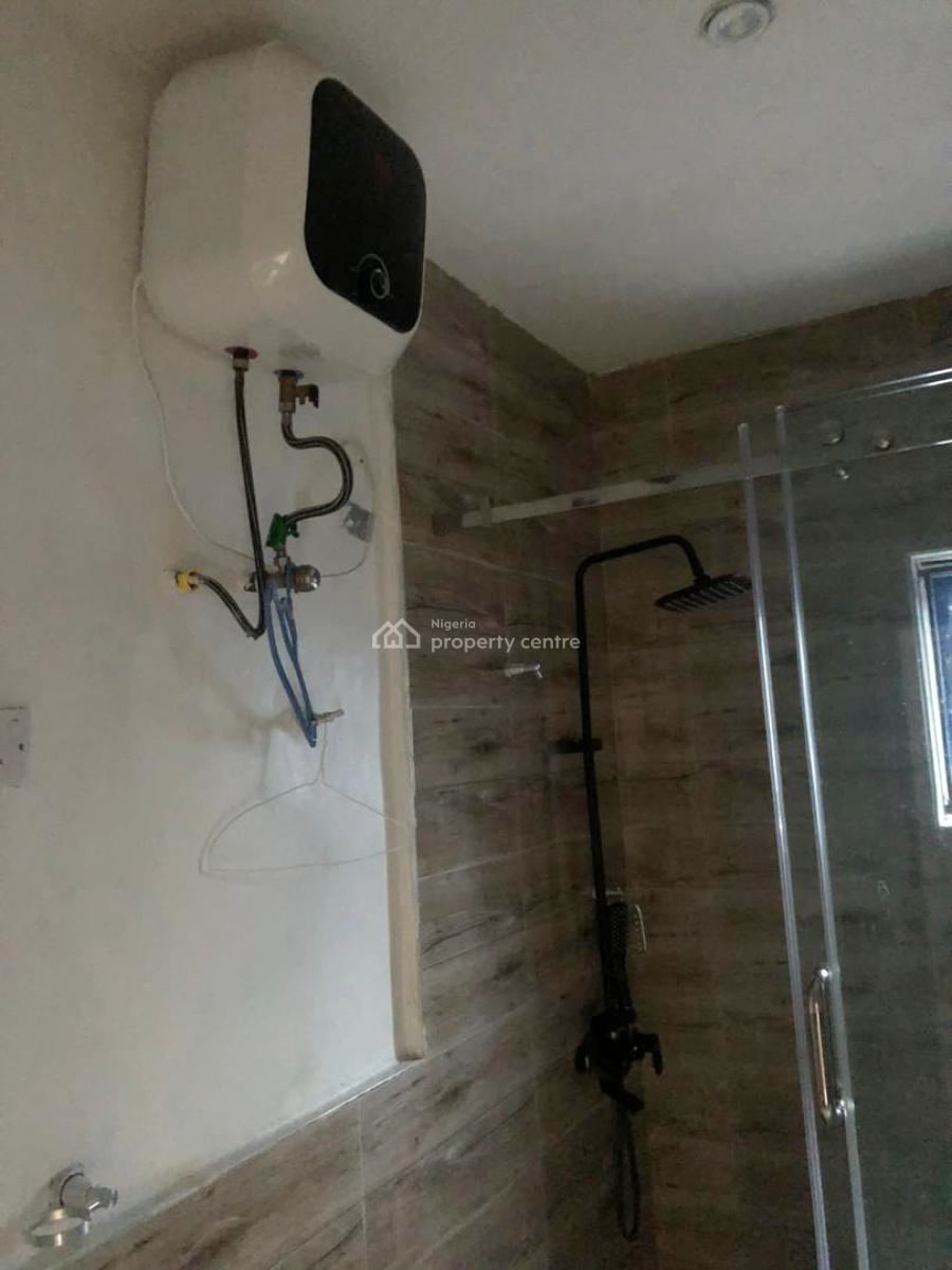 Luxury 3-bedroom Apartment, Gra Phase 2, Magodo, Lagos, Flat / Apartment for Rent