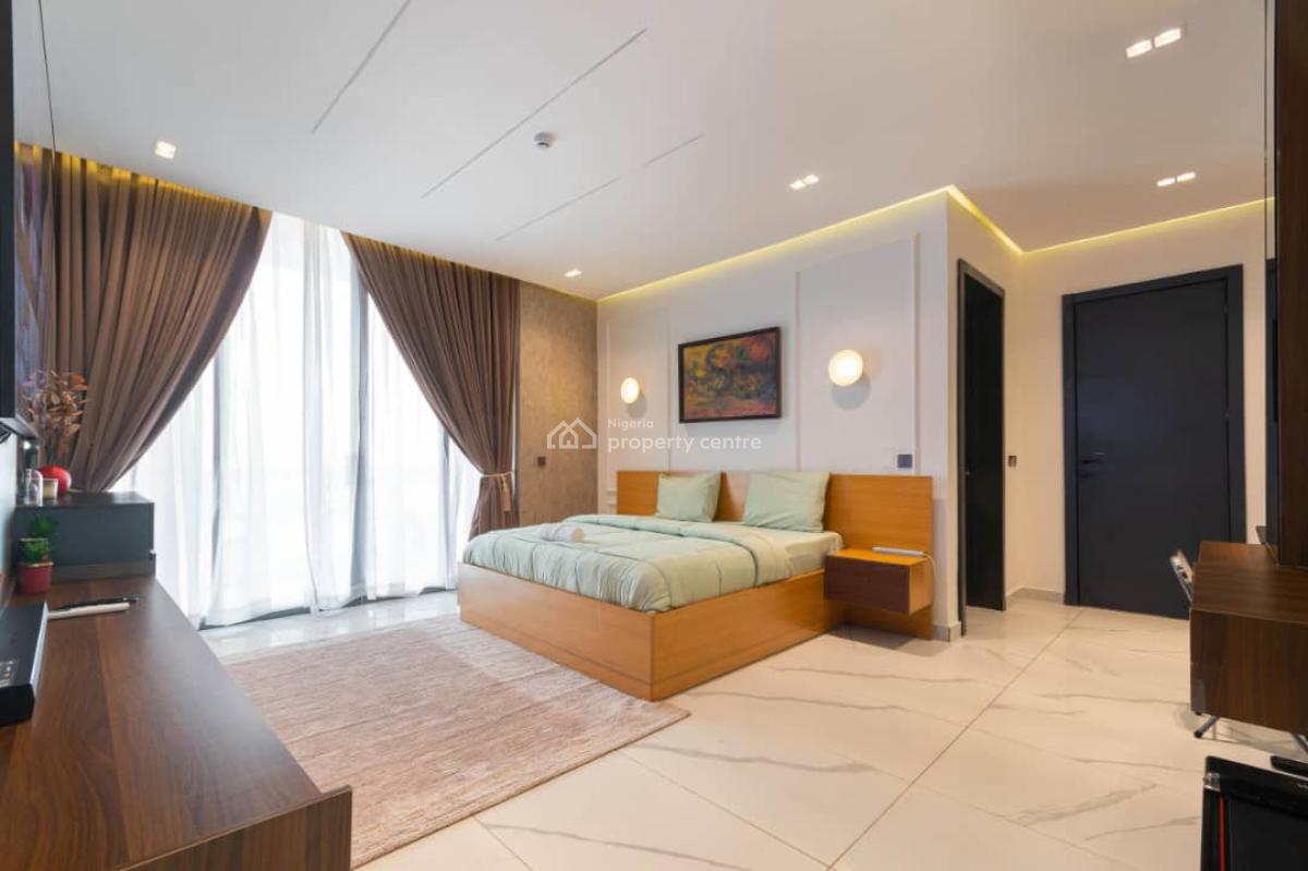 Beautifully Furnished 3 Bedroom Apartment, Lekki Phase 1, Lekki, Lagos, Flat / Apartment Short Let