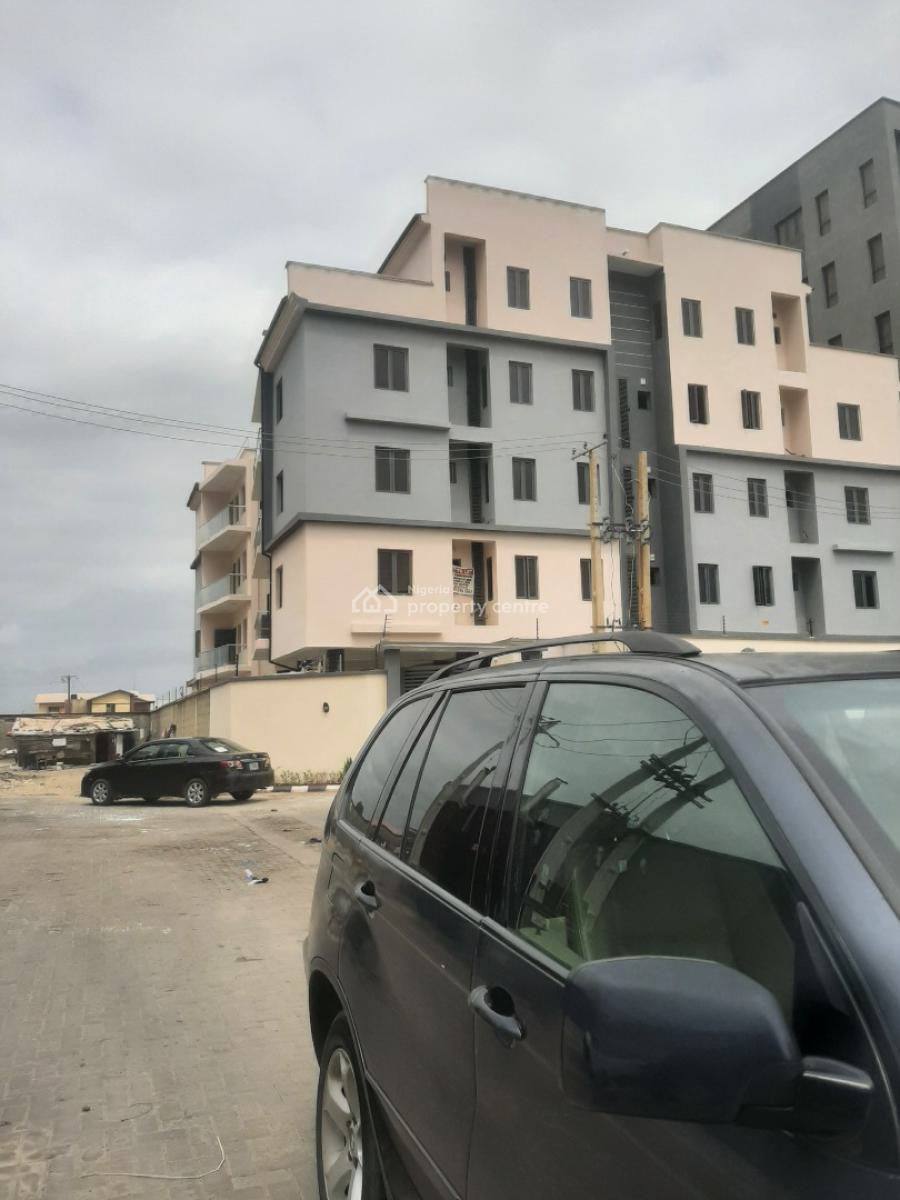 Brand New and Serviced 2 Bedroom En-suite Flat with Fitted Kitchen, Co, Lekki Phase 1, Lekki, Lagos, Flat / Apartment for Rent