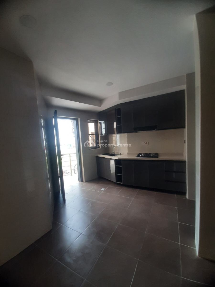 Brand New and Serviced 2 Bedroom En-suite Flat with Fitted Kitchen, Co, Lekki Phase 1, Lekki, Lagos, Flat / Apartment for Rent