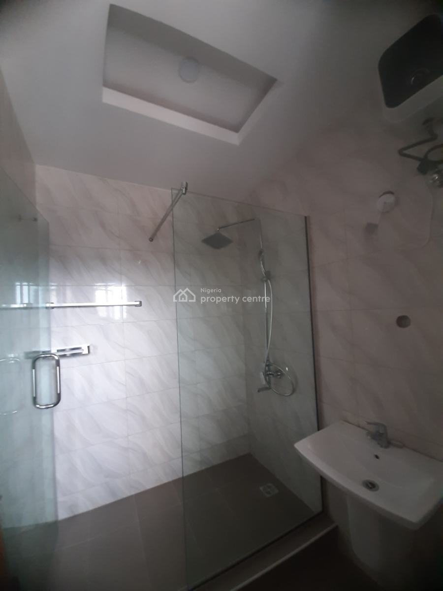Brand New and Serviced 2 Bedroom En-suite Flat with Fitted Kitchen, Co, Lekki Phase 1, Lekki, Lagos, Flat / Apartment for Rent