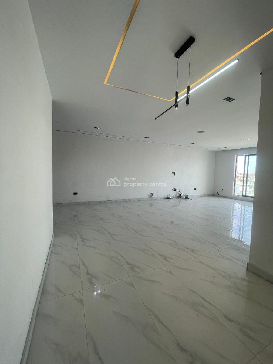 Fully Serviced 2-bedroom Apartment with Bq, Swimming Pool, Gym & Elevator, Lekki Phase 1, Lekki, Lagos, Block of Flats for Sale