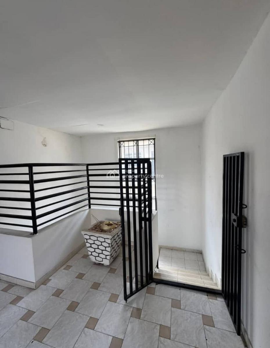 4 Bedroom Detached Duplex with Bq, Lekki Phase 1, Lekki, Lagos, Commercial Property for Rent