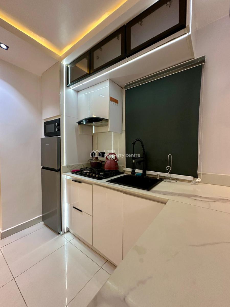 Beautiful Studio Apartment with Gym, Lekki Phase 1, Lekki, Lagos, Self Contain (single Rooms) Short Let