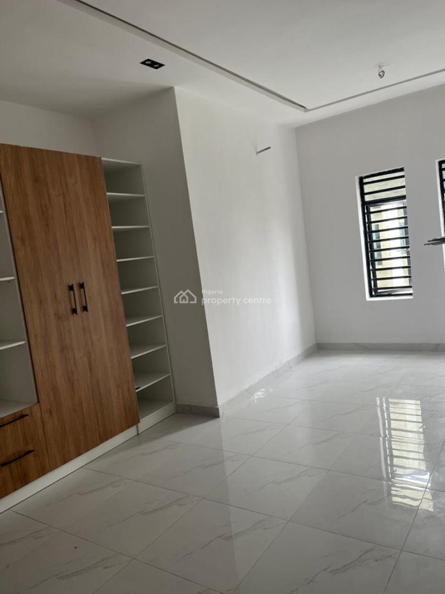 Brand New 2 Bedroom All En-suite Apartment, Ologolo, Lekki, Lagos, Flat / Apartment for Rent