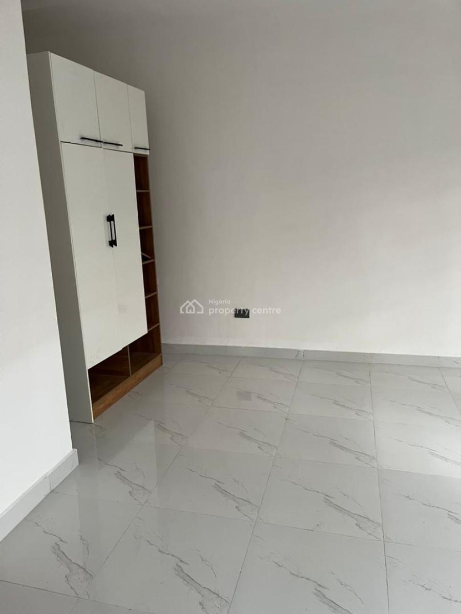 Brand New 2 Bedroom All En-suite Apartment, Ologolo, Lekki, Lagos, Flat / Apartment for Rent