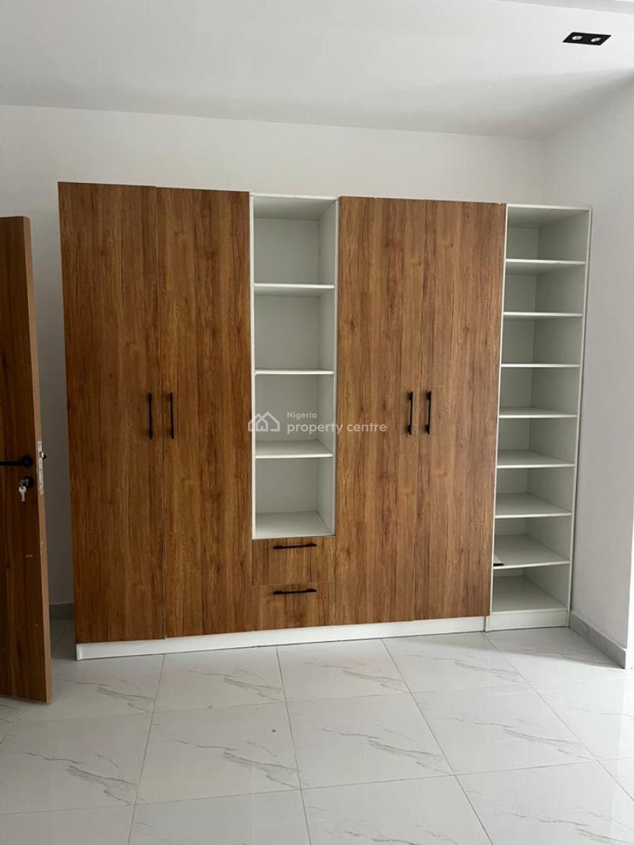 Brand New 2 Bedroom All En-suite Apartment, Ologolo, Lekki, Lagos, Flat / Apartment for Rent