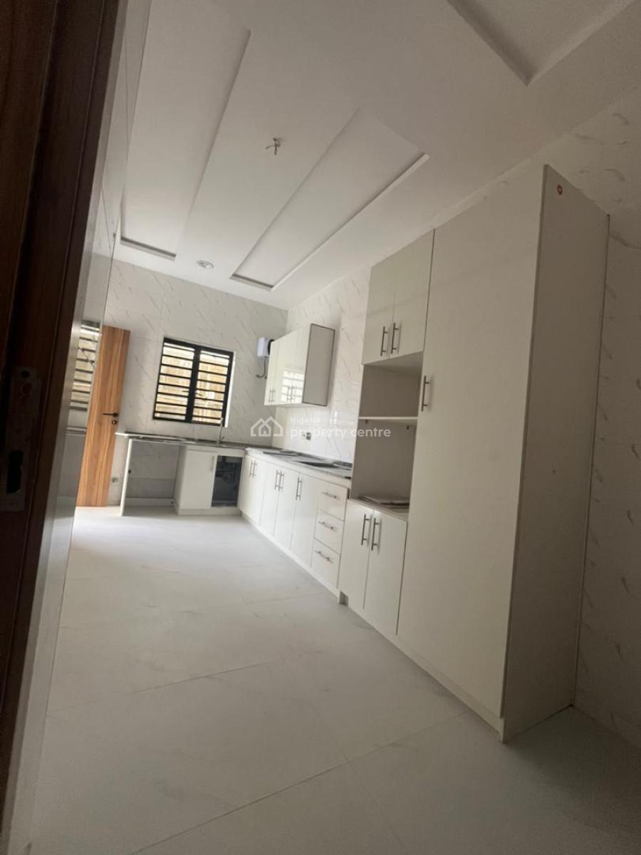 Brand New 2 Bedroom All En-suite Apartment, Ologolo, Lekki, Lagos, Flat / Apartment for Rent