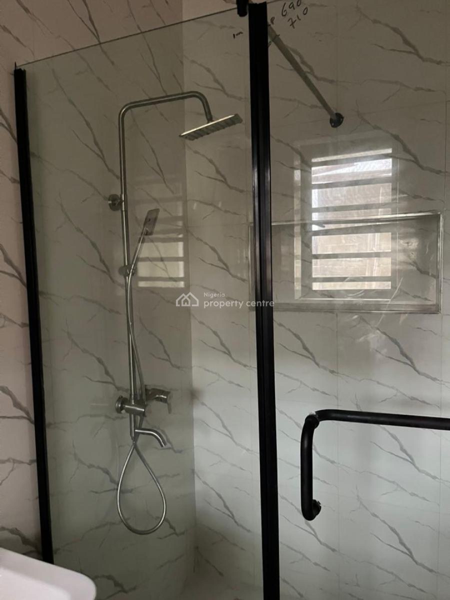 Brand New 2 Bedroom All En-suite Apartment, Ologolo, Lekki, Lagos, Flat / Apartment for Rent