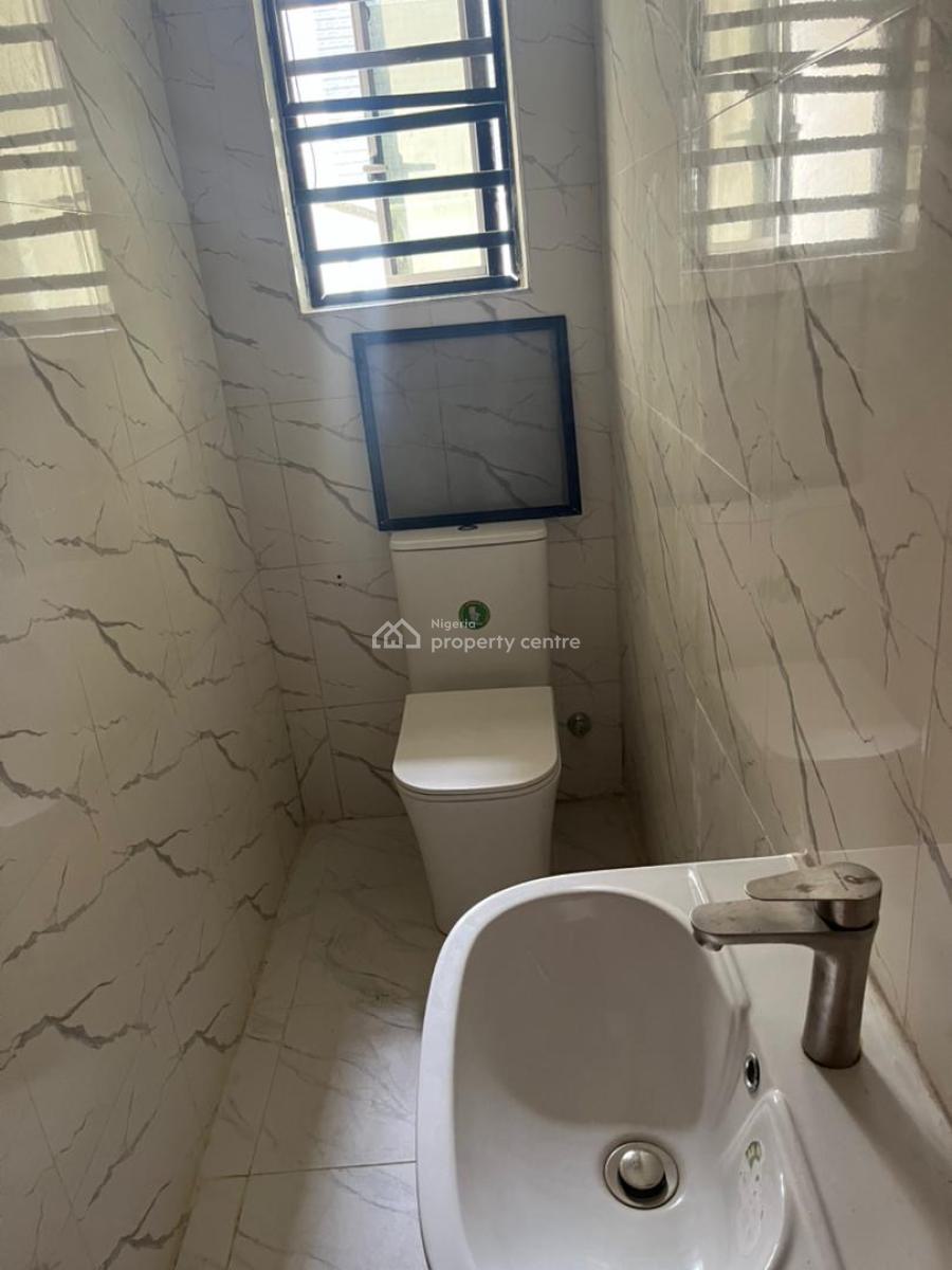 Brand New 2 Bedroom All En-suite Apartment, Ologolo, Lekki, Lagos, Flat / Apartment for Rent