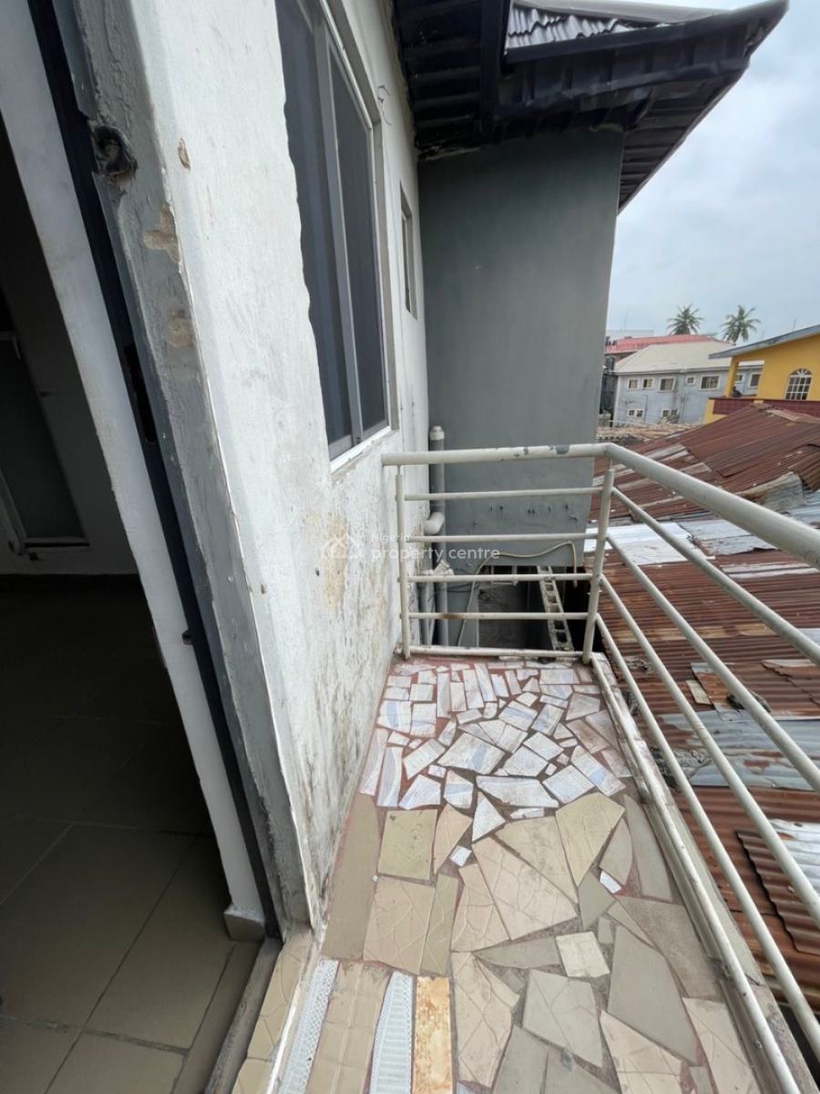 a Spacious Miniflat with Balcony, Prepaid, Car Park in an Estate, Obanikoro, Shomolu, Lagos, Mini Flat (room and Parlour) for Rent
