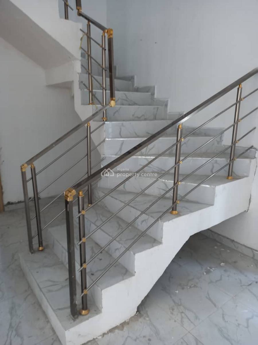 Nicely Renovated 4 Bedroom Semi Detached Duplex, Chevron Axis Lekki, Lekki, Lagos, Semi-detached Duplex for Sale