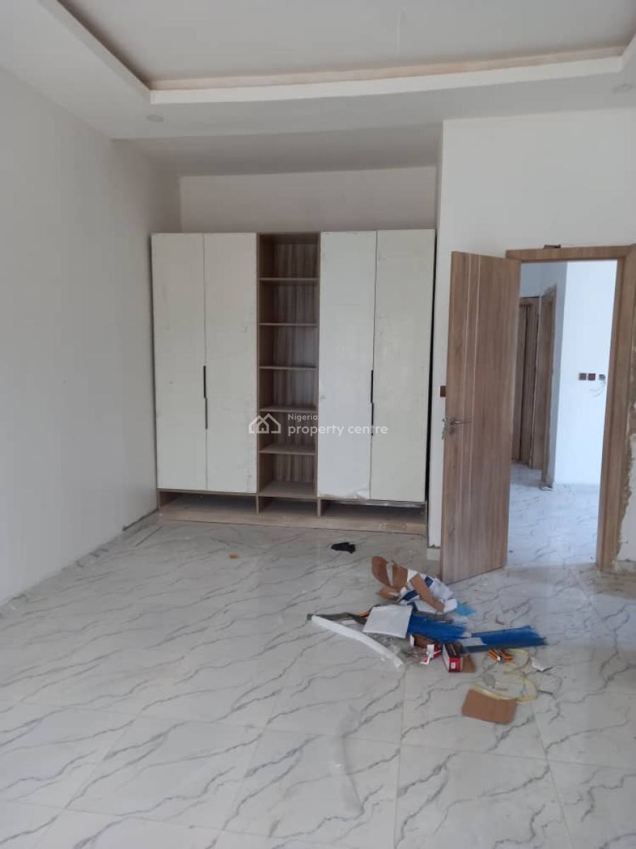 Nicely Renovated 4 Bedroom Semi Detached Duplex, Chevron Axis Lekki, Lekki, Lagos, Semi-detached Duplex for Sale