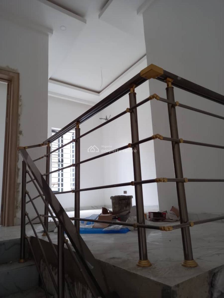 Nicely Renovated 4 Bedroom Semi Detached Duplex, Chevron Axis Lekki, Lekki, Lagos, Semi-detached Duplex for Sale