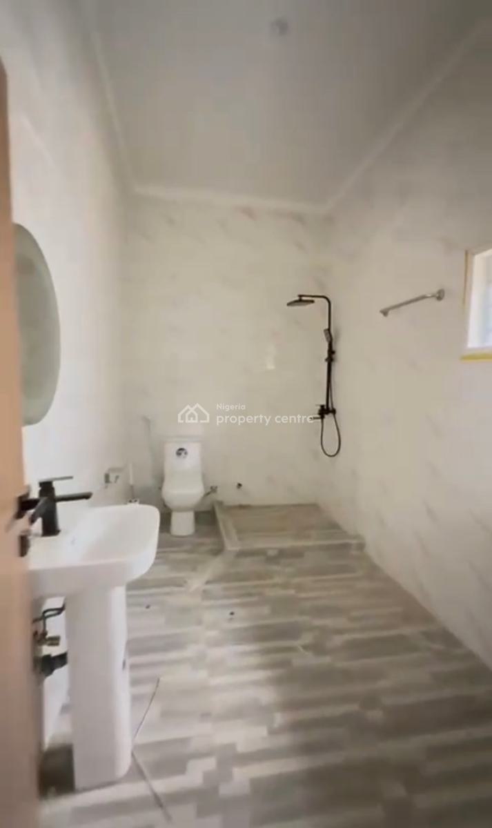 Luxury 3bedroom Flat+ 2living Room + Bq, By Dakibiyu, Wuye, Abuja, Block of Flats for Sale