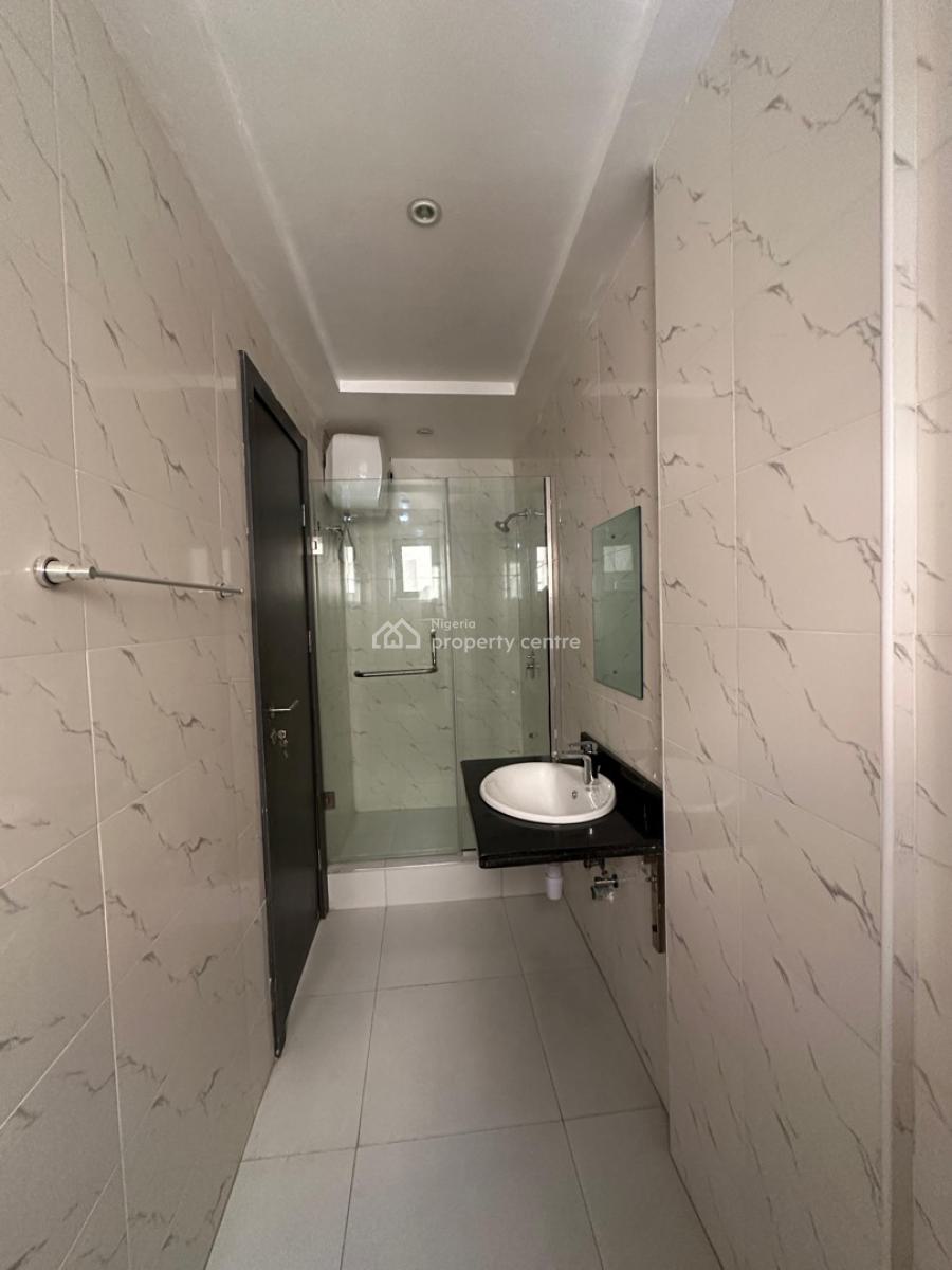 2 Bedroom Apartment, Lekki Phase 1, Lekki, Lagos, Flat / Apartment for Sale