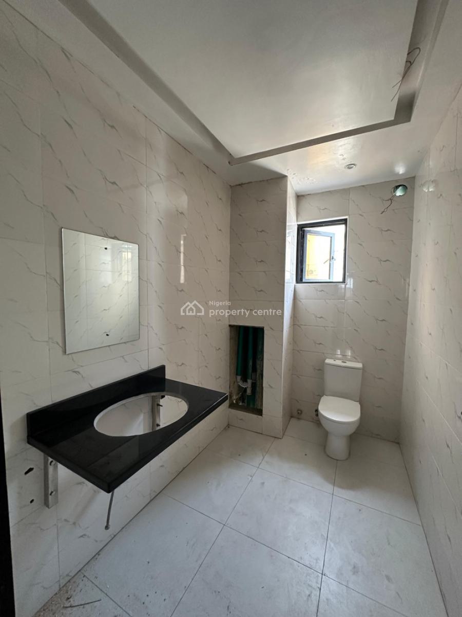 2 Bedroom Apartment, Lekki Phase 1, Lekki, Lagos, Flat / Apartment for Sale