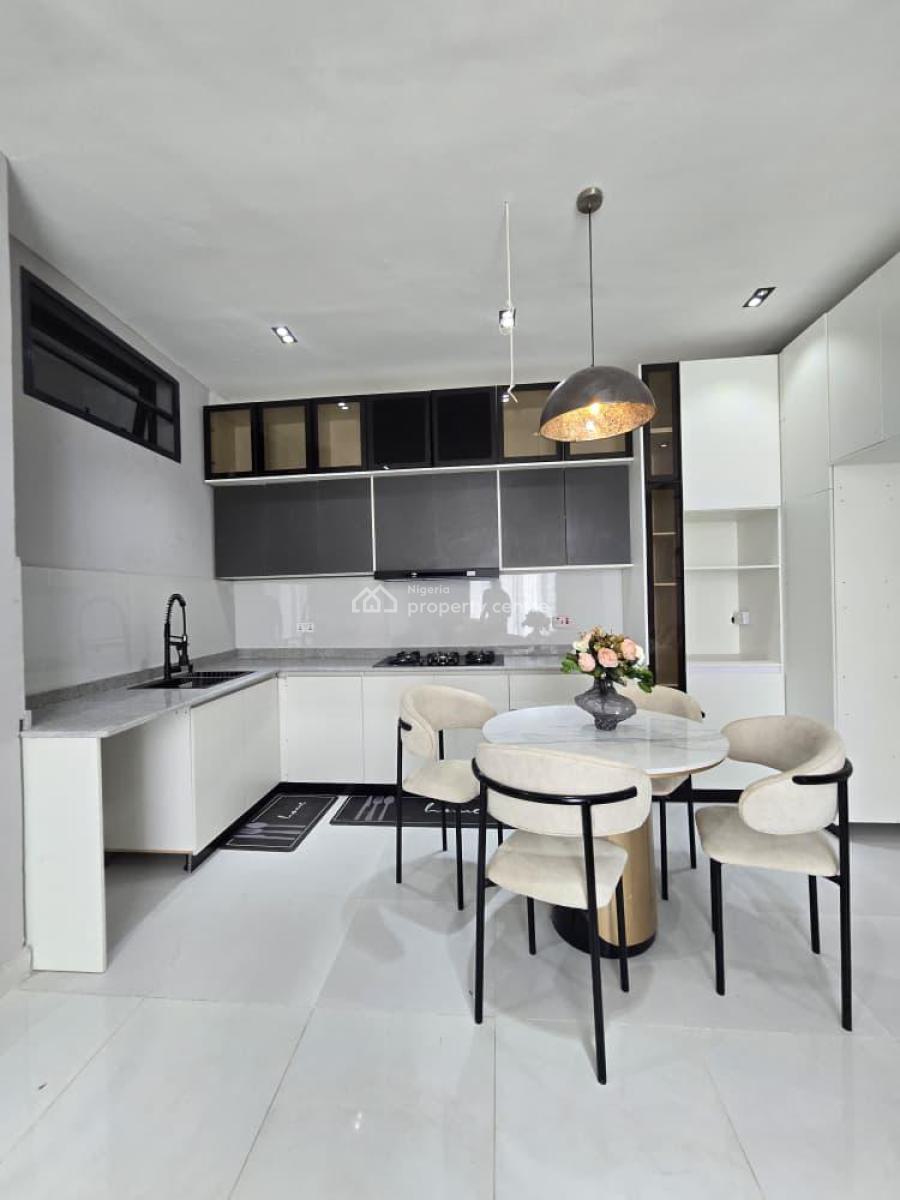 Modern 2-bedroom Apartments with Premium Amenities, Ologolo, Lekki, Lagos, Flat / Apartment for Sale