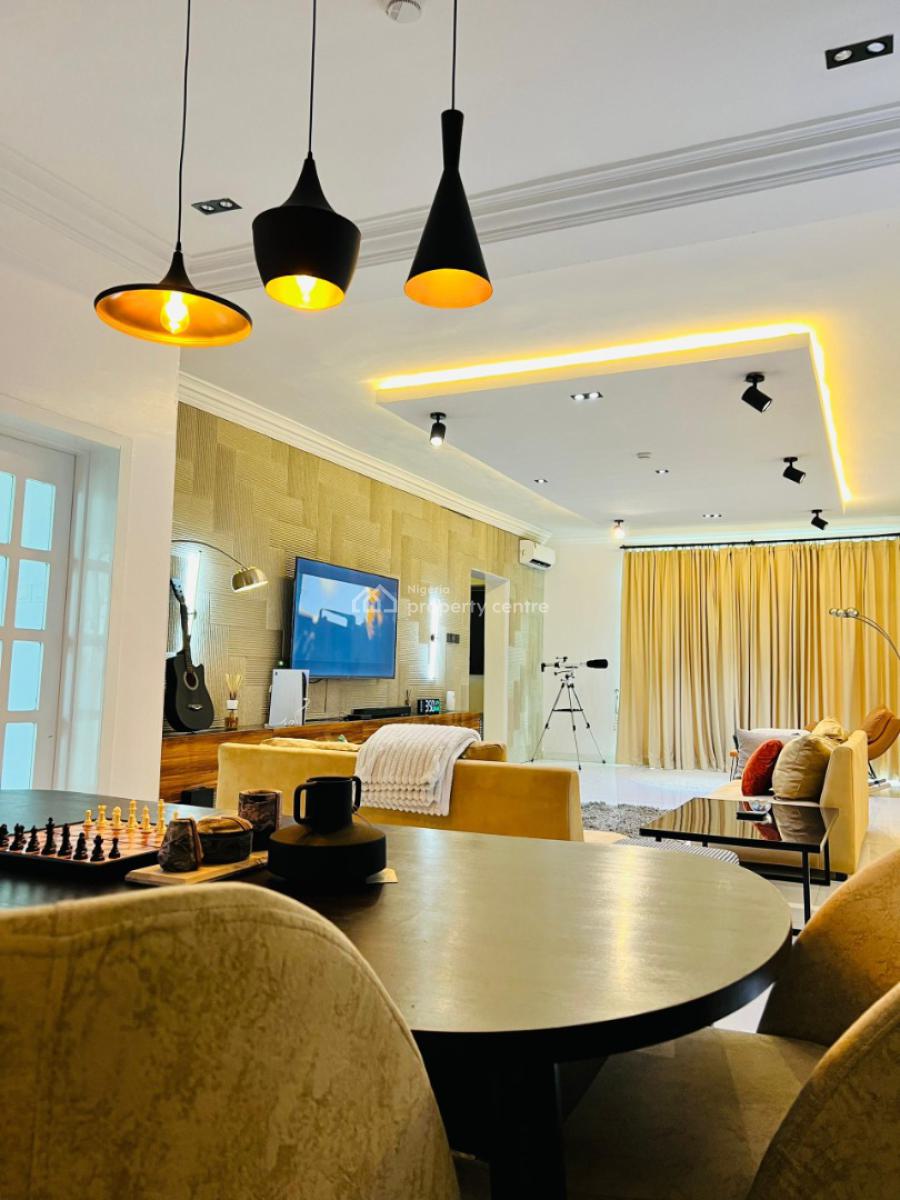 Beautifully Furnished 3 Bedroom Apartment, Lekki Phase 1, Lekki, Lagos, Flat / Apartment Short Let