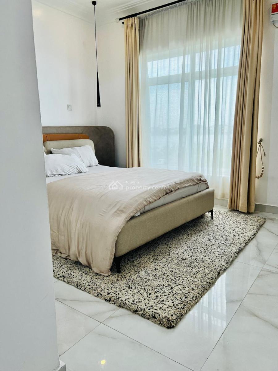 Beautifully Furnished 3 Bedroom Apartment, Lekki Phase 1, Lekki, Lagos, Flat / Apartment Short Let