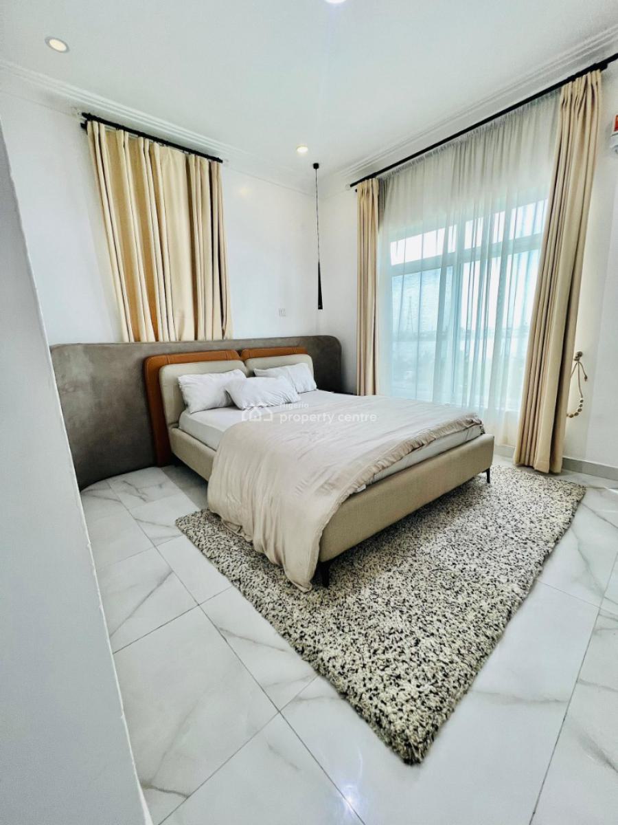 Beautifully Furnished 3 Bedroom Apartment, Lekki Phase 1, Lekki, Lagos, Flat / Apartment Short Let