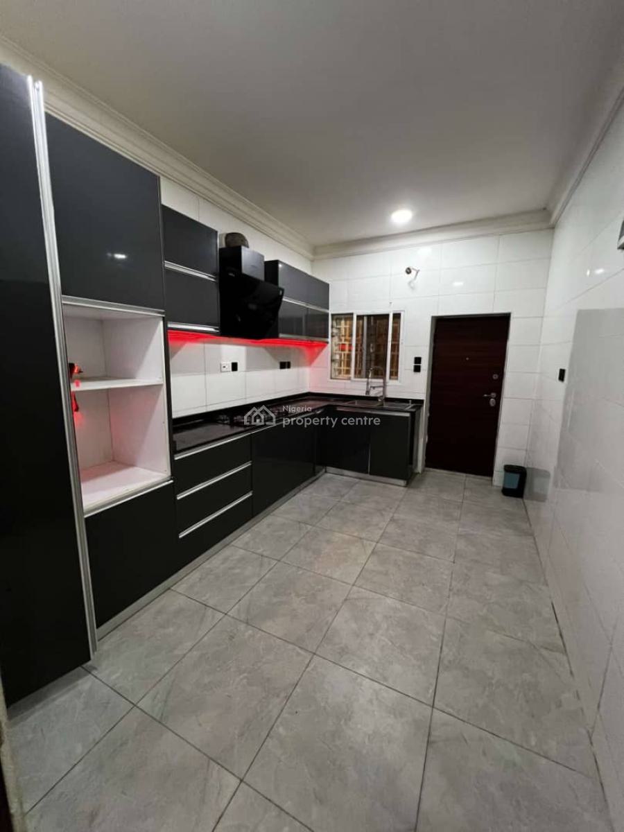 4 Bedroom Terrace Duplex with Bq, Close to Nnpc, Guzape District, Abuja, Terraced Duplex for Rent