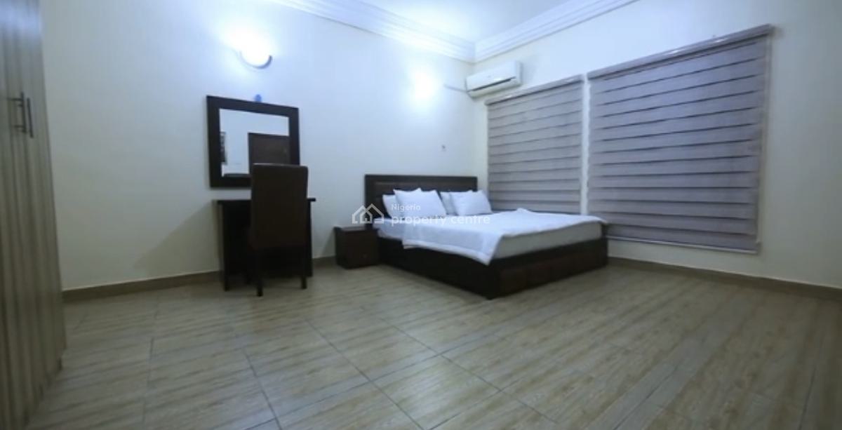Massive Spacious 3 Bedroom En-suite Flat+bq, Katampe Extension, Katampe, Abuja, Block of Flats for Sale