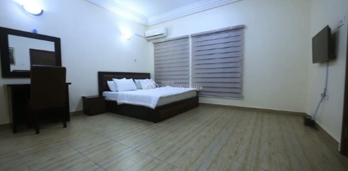 Massive Spacious 3 Bedroom En-suite Flat+bq, Katampe Extension, Katampe, Abuja, Block of Flats for Sale