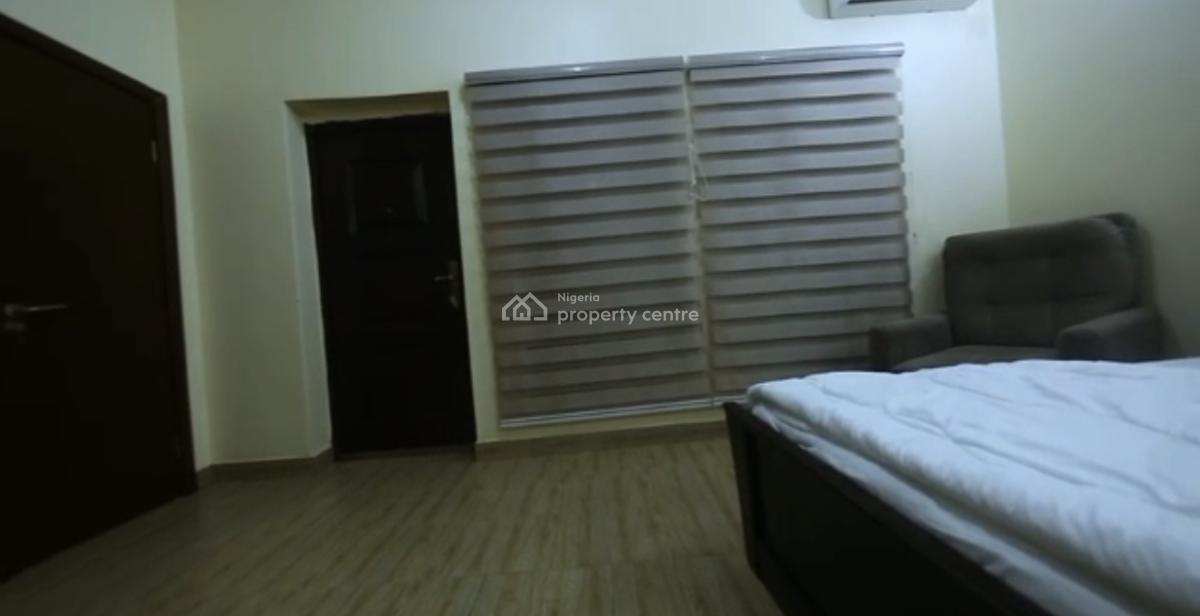 Massive Spacious 3 Bedroom En-suite Flat+bq, Katampe Extension, Katampe, Abuja, Block of Flats for Sale