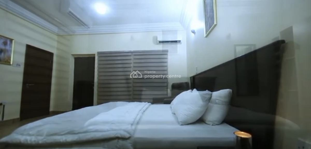 Massive Spacious 3 Bedroom En-suite Flat+bq, Katampe Extension, Katampe, Abuja, Block of Flats for Sale