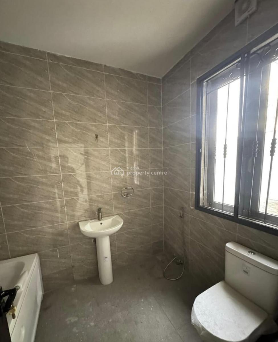 New and Serviced with 24/7 Power Supply 2 Bedroom En-suite Flat, Ikoyi, Lagos, Flat / Apartment for Rent
