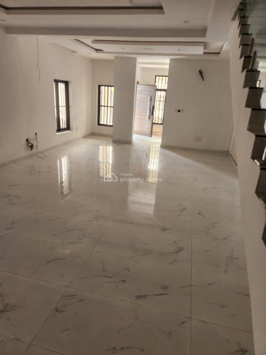 5 Bed Semi-detached House + Bq, Lekki Phase 1, Lekki, Lagos, Semi-detached Duplex for Sale