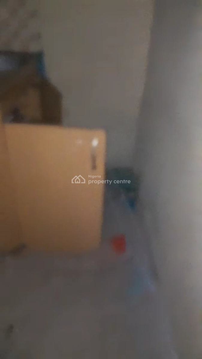 a Very Decent Room Self-con, Ojo Street, Akoka, Yaba, Lagos, Self Contain (single Rooms) for Rent