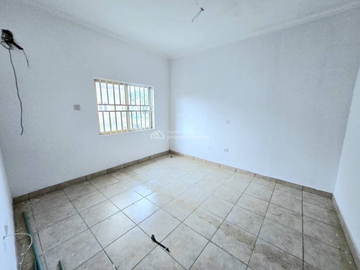 Spacious 3-bedroom Apartment with Bq, Lekki Phase 1, Lekki, Lagos, Office Space for Rent