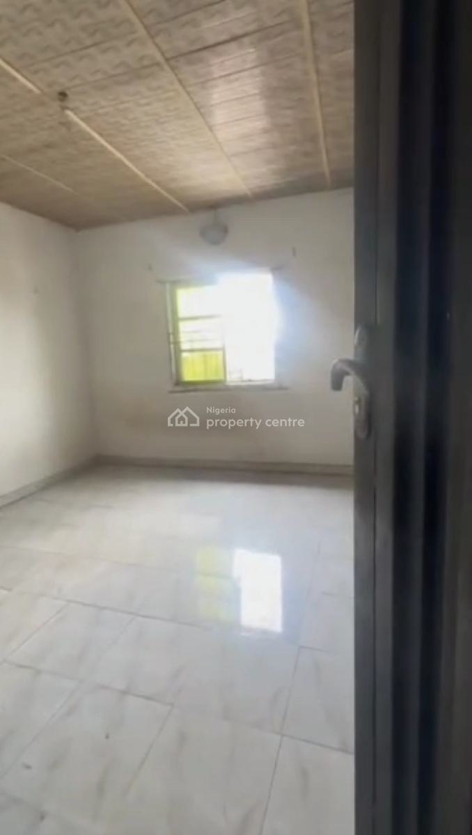 Very Decent, Standard and Spacious Roomself-con, Folagoro, Yaba, Lagos, Self Contain (single Rooms) for Rent
