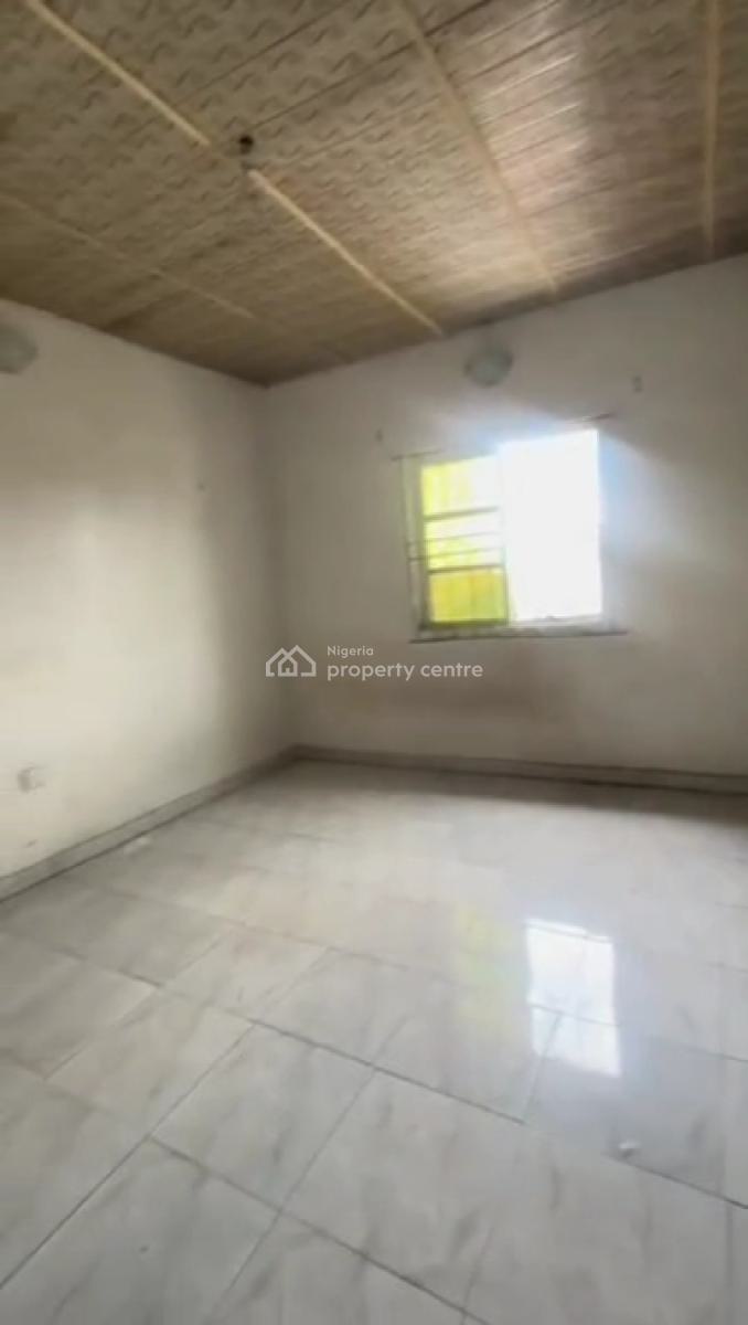 Very Decent, Standard and Spacious Roomself-con, Folagoro, Yaba, Lagos, Self Contain (single Rooms) for Rent